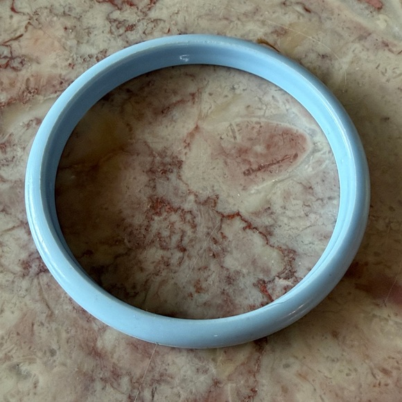 EUC~Set Of 9 Woman’s Vintage Acrylic Colorful Bangle Bracelet Set - Picture 14 of 16